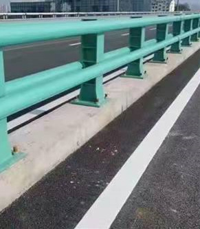  护栏大量现货