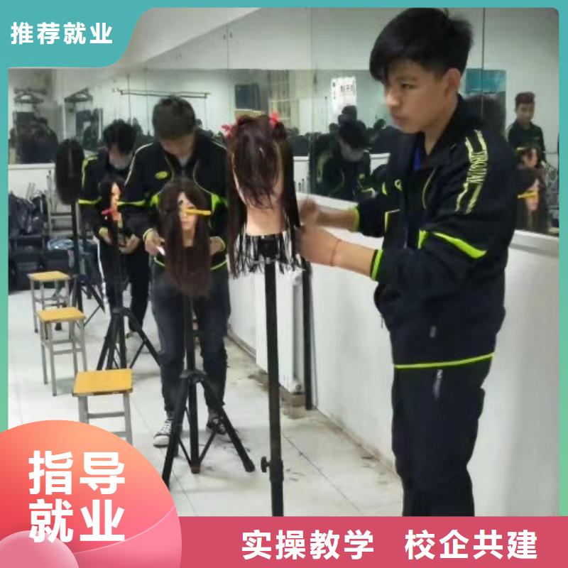 美发培训学校-装载机铲车叉车驾驶培训学校实操培训保证学会